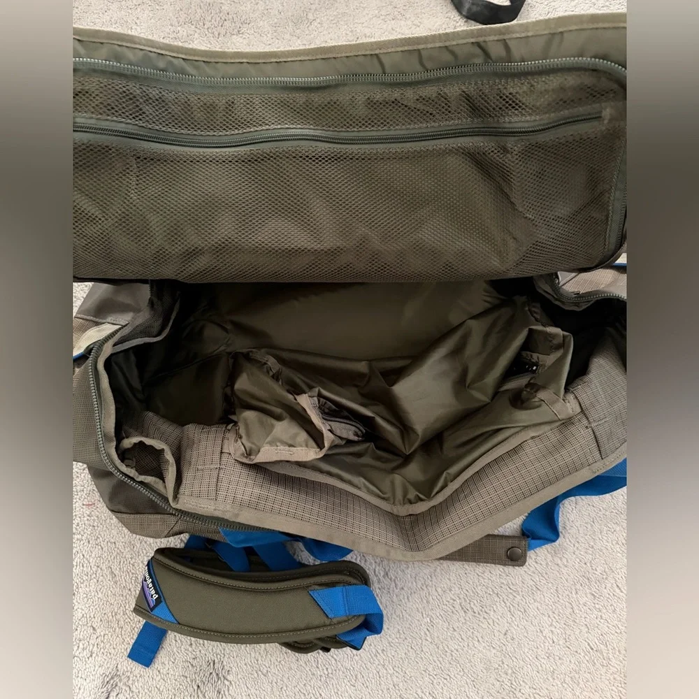 NWT Patagonia Black Hole Duffel Bag 55L - Basin Green - Picture 5 of 6